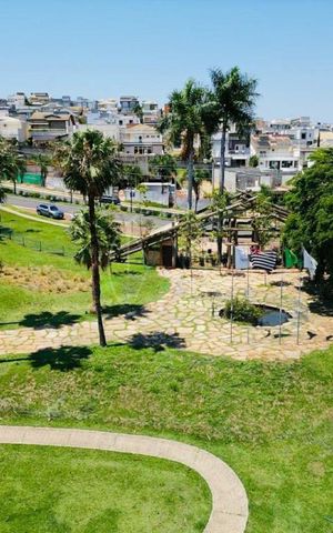 Casa de condomínio à venda com 248m², 3 quartos e 4 vagas