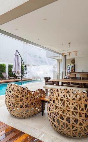 Casa de condomínio à venda com 248m², 3 quartos e 4 vagas