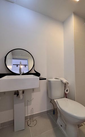 Studio para alugar com 24m², 1 quarto e sem vaga Studio para alugar com 24m², 1 quarto e sem vagaBanheiro
