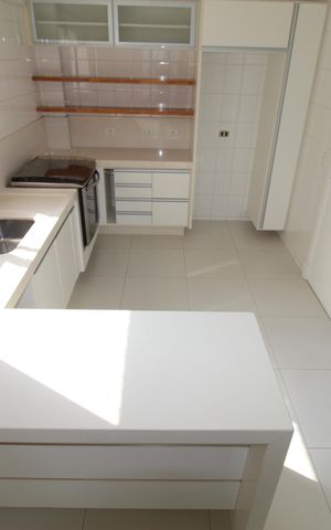 Apartamento para alugar com 143m², 3 quartos e 3 vagasCozinha