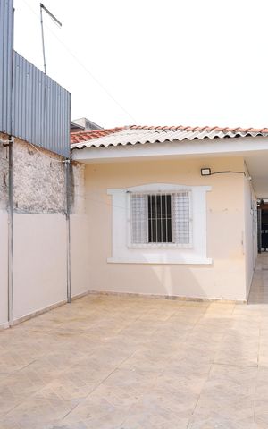 Casa à venda com 182m², 3 quartos e 3 vagasQuintal