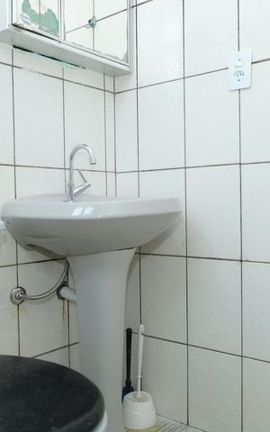 Casa à venda com 182m², 3 quartos e 3 vagasBanheiro 1