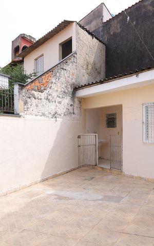 Casa à venda com 182m², 3 quartos e 3 vagasQuintal