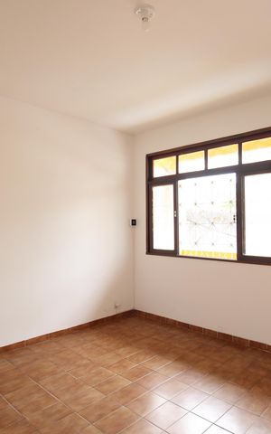 Casa à venda com 400m², 2 quartos e 2 vagasSala