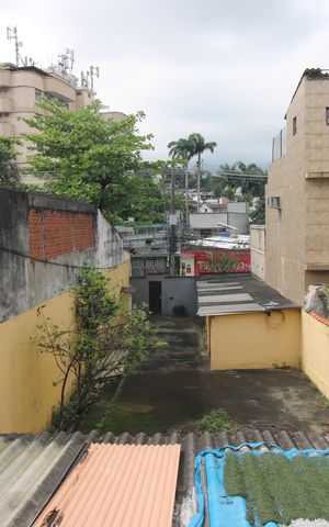 Casa à venda com 400m², 2 quartos e 2 vagasQuintal