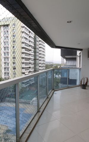 Apartamento à venda com 95m², 3 quartos e 2 vagasVaranda