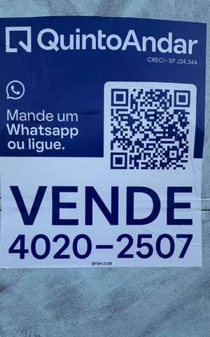 Casa à venda com 300m², 6 quartos e 1 vaga Casa à venda com 300m², 6 quartos e 1 vagaPlaca grande