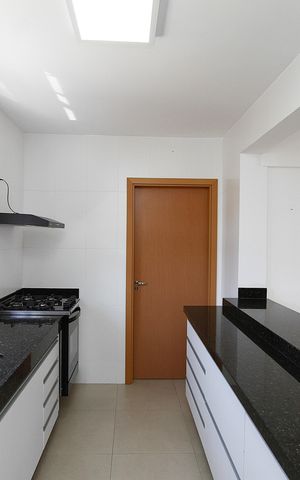 Apartamento à venda com 72m², 3 quartos e 2 vagasCozinha