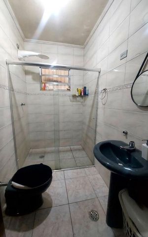 Casa à venda com 161m², 3 quartos e 3 vagas Casa à venda com 161m², 3 quartos e 3 vagasBanheiro