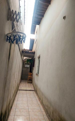Casa à venda com 161m², 3 quartos e 3 vagas Casa à venda com 161m², 3 quartos e 3 vagasÁrea externa