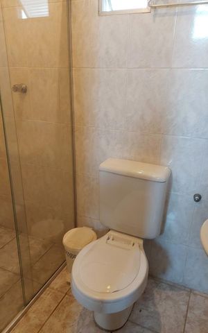 Casa à venda com 161m², 3 quartos e 3 vagas Casa à venda com 161m², 3 quartos e 3 vagasBanheiro