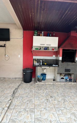 Casa à venda com 183m², 3 quartos e 2 vagas Casa à venda com 183m², 3 quartos e 2 vagasChurrasqueira