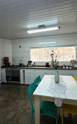 Casa à venda com 183m², 3 quartos e 2 vagas Casa à venda com 183m², 3 quartos e 2 vagasCozinha