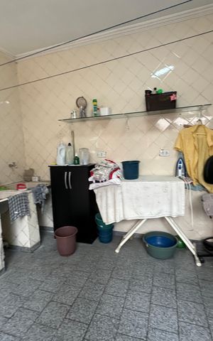 Casa à venda com 183m², 3 quartos e 2 vagas Casa à venda com 183m², 3 quartos e 2 vagasÁrea de Serviço