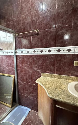 Casa à venda com 183m², 3 quartos e 2 vagas Casa à venda com 183m², 3 quartos e 2 vagasBanheiro da Suíte