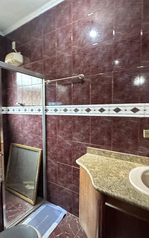 Casa à venda com 183m², 3 quartos e 2 vagas Casa à venda com 183m², 3 quartos e 2 vagasBanheiro da Suíte