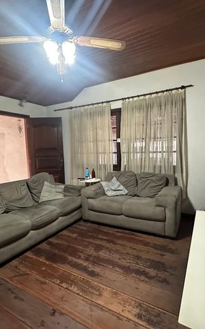 Casa à venda com 183m², 3 quartos e 2 vagas Casa à venda com 183m², 3 quartos e 2 vagasSala