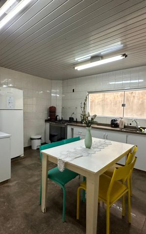 Casa à venda com 183m², 3 quartos e 2 vagas Casa à venda com 183m², 3 quartos e 2 vagasCozinha
