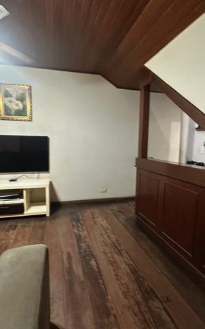 Casa à venda com 183m², 3 quartos e 2 vagas Casa à venda com 183m², 3 quartos e 2 vagasSala