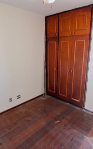 Apartamento à venda com 320m², 5 quartos e 2 vagasQUARTO 2