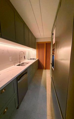 Apartamento à venda com 116m², 3 quartos e 3 vagas Apartamento à venda com 116m², 3 quartos e 3 vagasCozinha