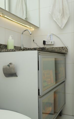 Apartamento à venda com 55m², 2 quartos e 1 vagaBanheiro 2