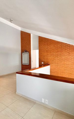 Casa de condomínio para alugar com 341m², 4 quartos e 6 vagas Casa de condomínio para alugar com 341m², 4 quartos e 6 vagasHall quartos