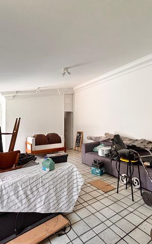 Casa de condomínio para alugar com 341m², 4 quartos e 6 vagas Casa de condomínio para alugar com 341m², 4 quartos e 6 vagasSalão piscina