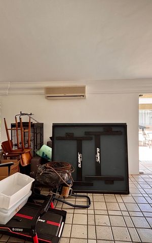 Casa de condomínio para alugar com 341m², 4 quartos e 6 vagas Casa de condomínio para alugar com 341m², 4 quartos e 6 vagasSalão piscina