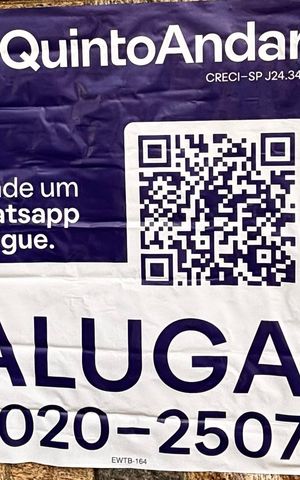 Casa de condomínio para alugar com 341m², 4 quartos e 6 vagas Casa de condomínio para alugar com 341m², 4 quartos e 6 vagasPlaca