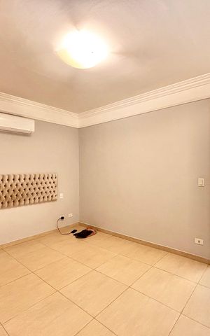 Casa de condomínio para alugar com 341m², 4 quartos e 6 vagas Casa de condomínio para alugar com 341m², 4 quartos e 6 vagasSuíte 2