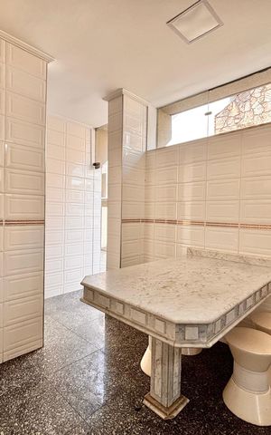 Casa de condomínio para alugar com 341m², 4 quartos e 6 vagas Casa de condomínio para alugar com 341m², 4 quartos e 6 vagasCozinha