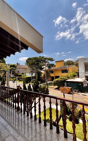 Casa de condomínio para alugar com 341m², 4 quartos e 6 vagas Casa de condomínio para alugar com 341m², 4 quartos e 6 vagasVaranda suíte 2