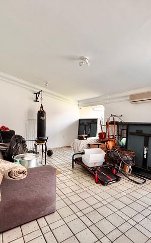 Casa de condomínio para alugar com 341m², 4 quartos e 6 vagas Casa de condomínio para alugar com 341m², 4 quartos e 6 vagasSalão piscina