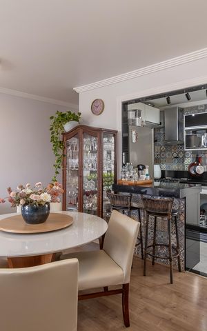 Apartamento à venda com 72m², 3 quartos e 2 vagas Apartamento à venda com 72m², 3 quartos e 2 vagasSala