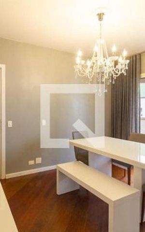 Apartamento para alugar com 198m², 4 quartos e 3 vagas Apartamento para alugar com 198m², 4 quartos e 3 vagasSala
