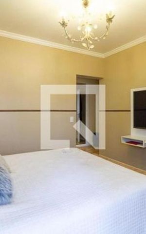 Apartamento para alugar com 198m², 4 quartos e 3 vagas Apartamento para alugar com 198m², 4 quartos e 3 vagasQuarto