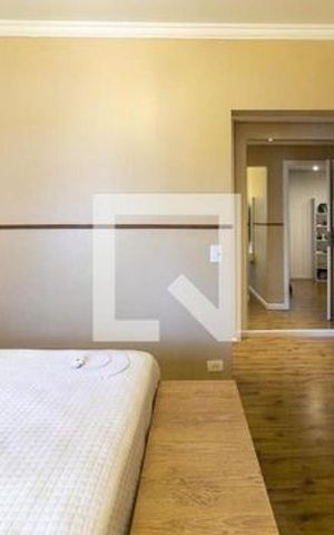 Apartamento para alugar com 198m², 4 quartos e 3 vagas Apartamento para alugar com 198m², 4 quartos e 3 vagasQuarto