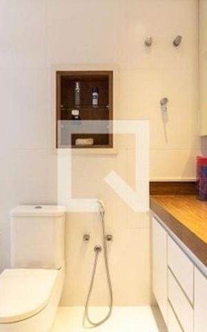 Apartamento para alugar com 198m², 4 quartos e 3 vagas Apartamento para alugar com 198m², 4 quartos e 3 vagasBanheiro