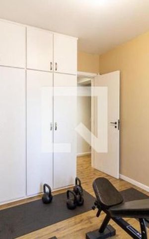 Apartamento para alugar com 198m², 4 quartos e 3 vagas Apartamento para alugar com 198m², 4 quartos e 3 vagasQuarto