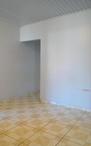 Casa para alugar com 120m², 2 quartos e 2 vagasSala