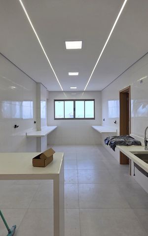 Apartamento para alugar com 228m², 4 quartos e 4 vagas Apartamento para alugar com 228m², 4 quartos e 4 vagasCozinha