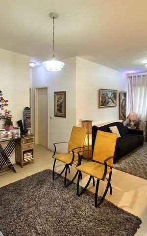 Apartamento à venda com 81m², 2 quartos e 1 vaga