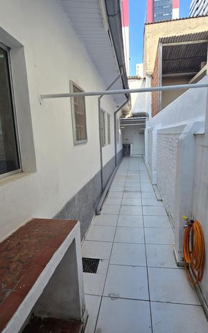 Casa à venda com 107m², 2 quartos e 1 vaga Casa à venda com 107m², 2 quartos e 1 vagaÁrea externa