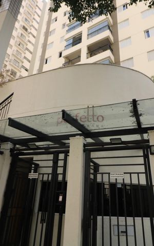 Apartamento à venda com 60m², 2 quartos e 1 vagaFachada e portaria