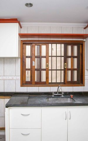 Casa à venda com 250m², 6 quartos e 2 vagasCozinha