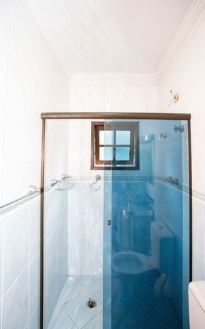 Casa à venda com 250m², 6 quartos e 2 vagasBanheiro Suite 2
