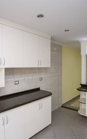 Casa à venda com 250m², 6 quartos e 2 vagasCozinha