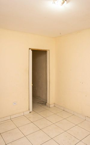 Casa à venda com 250m², 6 quartos e 2 vagasQuarto 1 Casa 2