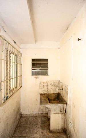 Casa à venda com 250m², 6 quartos e 2 vagasÁrea de Serviço